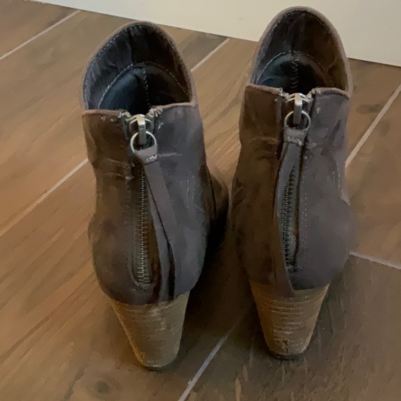 Report Faux Suede Zip Bootie - Picture 3 of 7